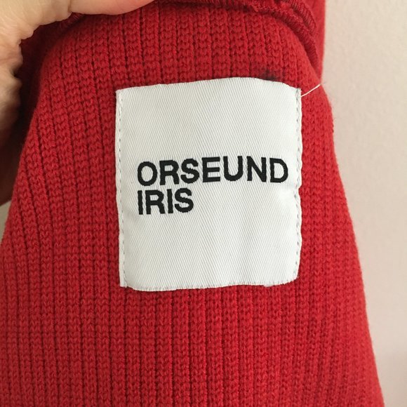 ❌SOLD❌ Orseund Iris Chunky Knit Cropped Turtleneck Red - Picture 4 of 7